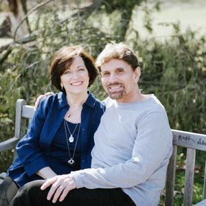 Meet your Posher, Lois